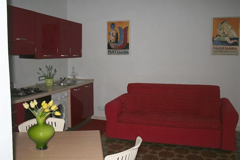 Apartment Ferienwohnung Il Cortile Fiorito Trapani