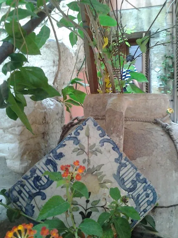 Il Cortile Fiorito Apartment Trapani 0*,