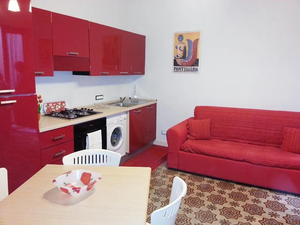 Appartamento Il Cortile Fiorito Trapani 0*,  Italia